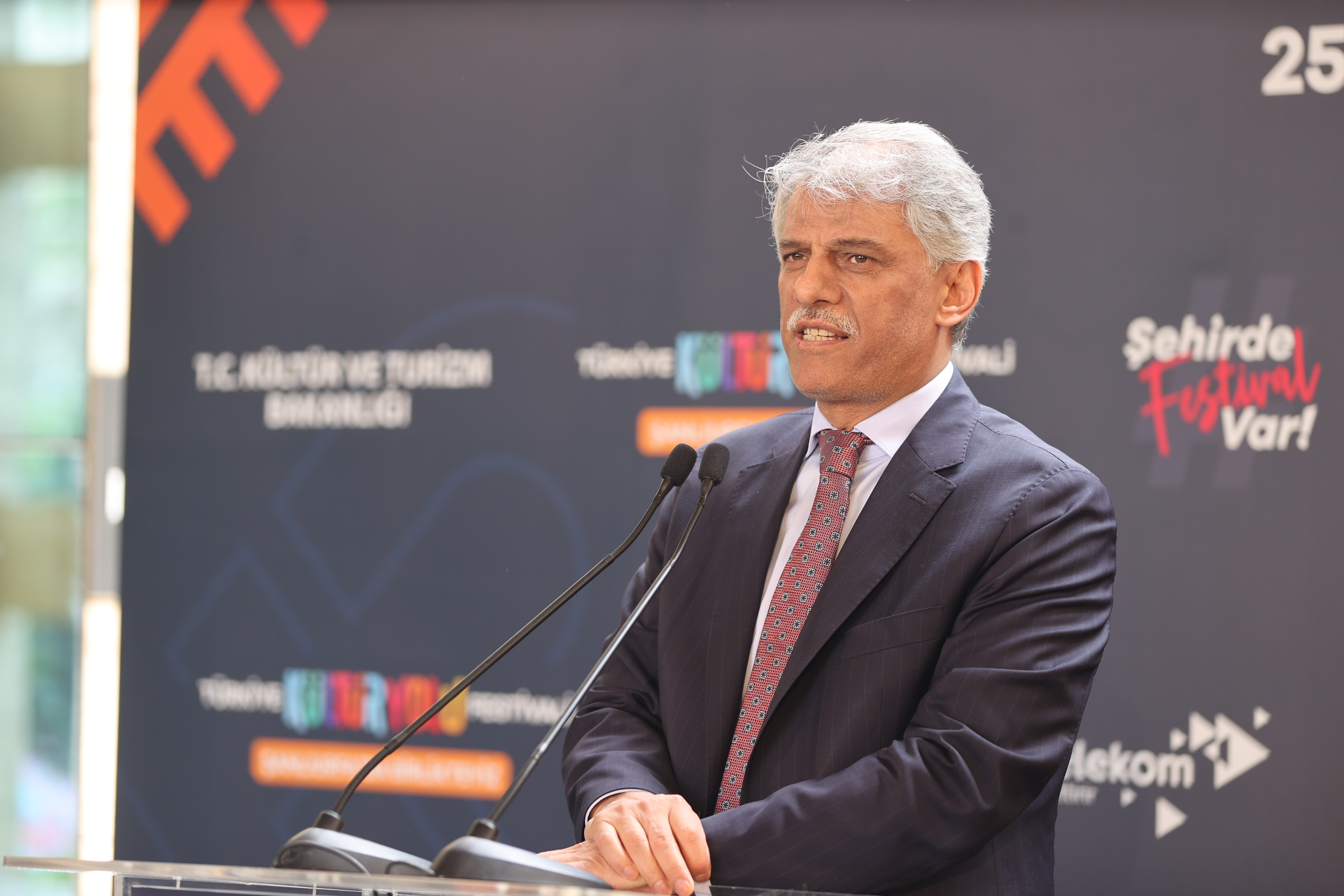 Şanlıurfa'da Tarihi Festival Başladı! Göbeklitepe'den Balıklıgöl'e Kültür Şöleni