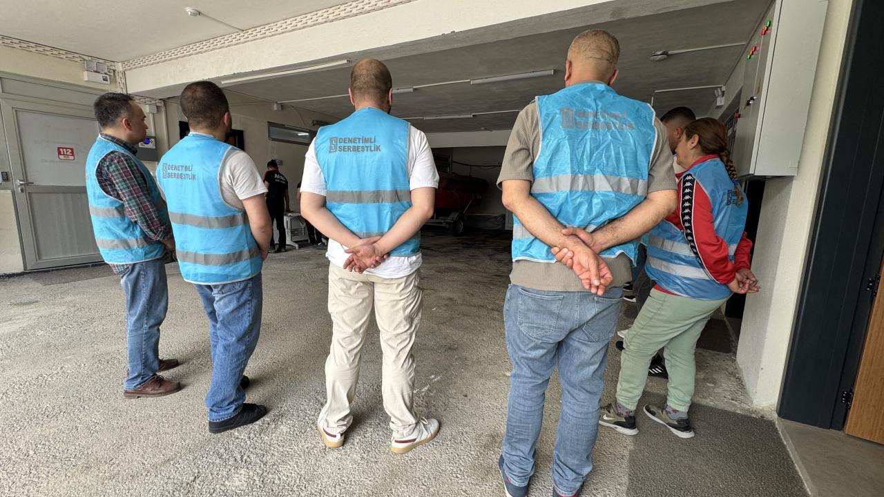 Şaşırtan İşbirliği: Suçlular Artık Hayat Kurtarıyor! Denetimli Serbestlik Yükümlüleri AFAD'la Omuz Omuza!