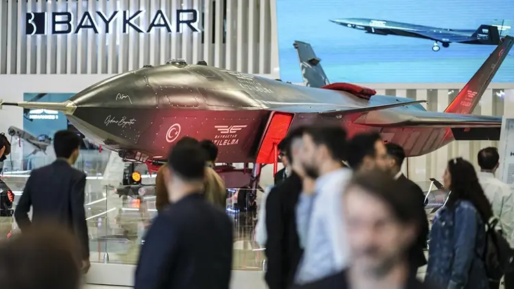 Selçuk Bayraktar'dan Teknoloji Devlerine Meydan Okuma! 'Gönüllü Esaret' Uyarısı ve Yerli Yapay Zeka Hamlesi!
