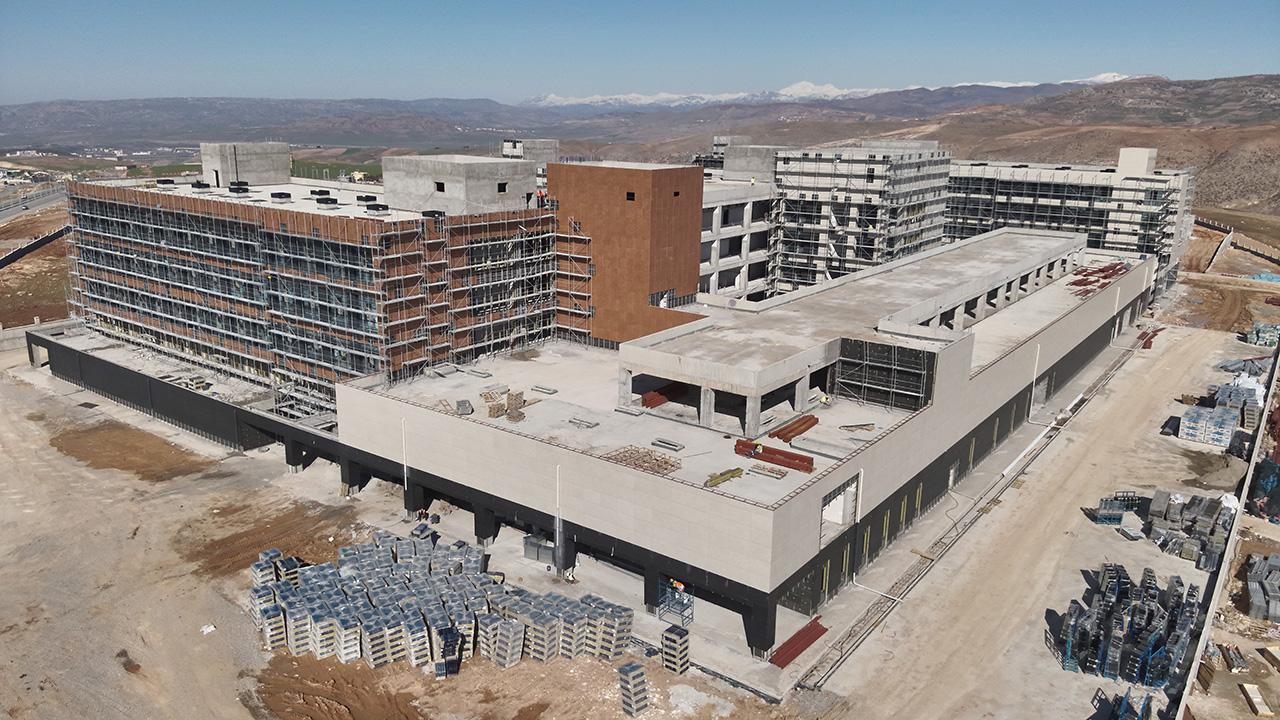 Siirt'e Yüksek Teknoloji Akıllı Hastane Geliyor! Depreme Dayanıklı, Yangına Karşı Güvenli!