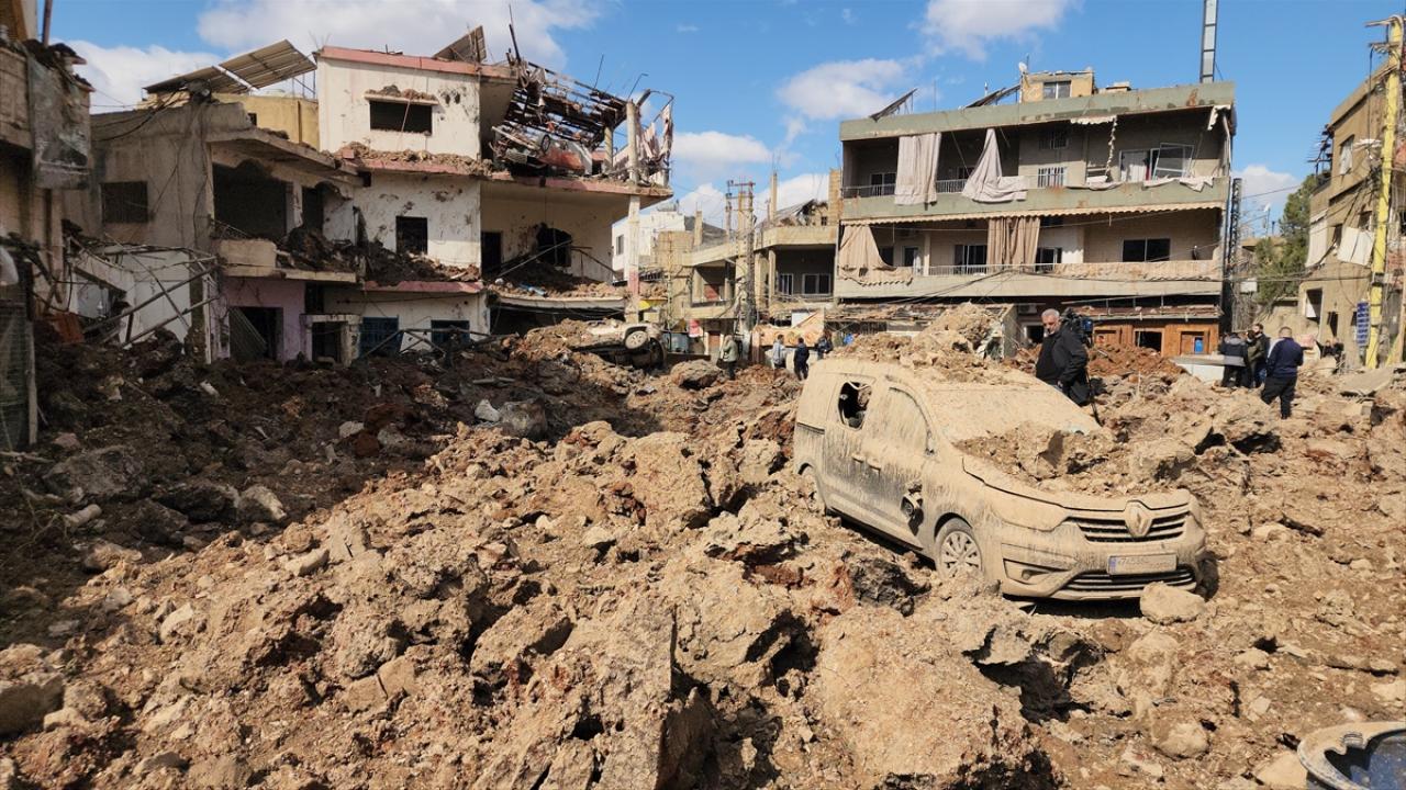 Sınırda Alarm Zilleri! İsrail Lübnan'ı Bombalıyor: Gerilim Tırmanıyor!