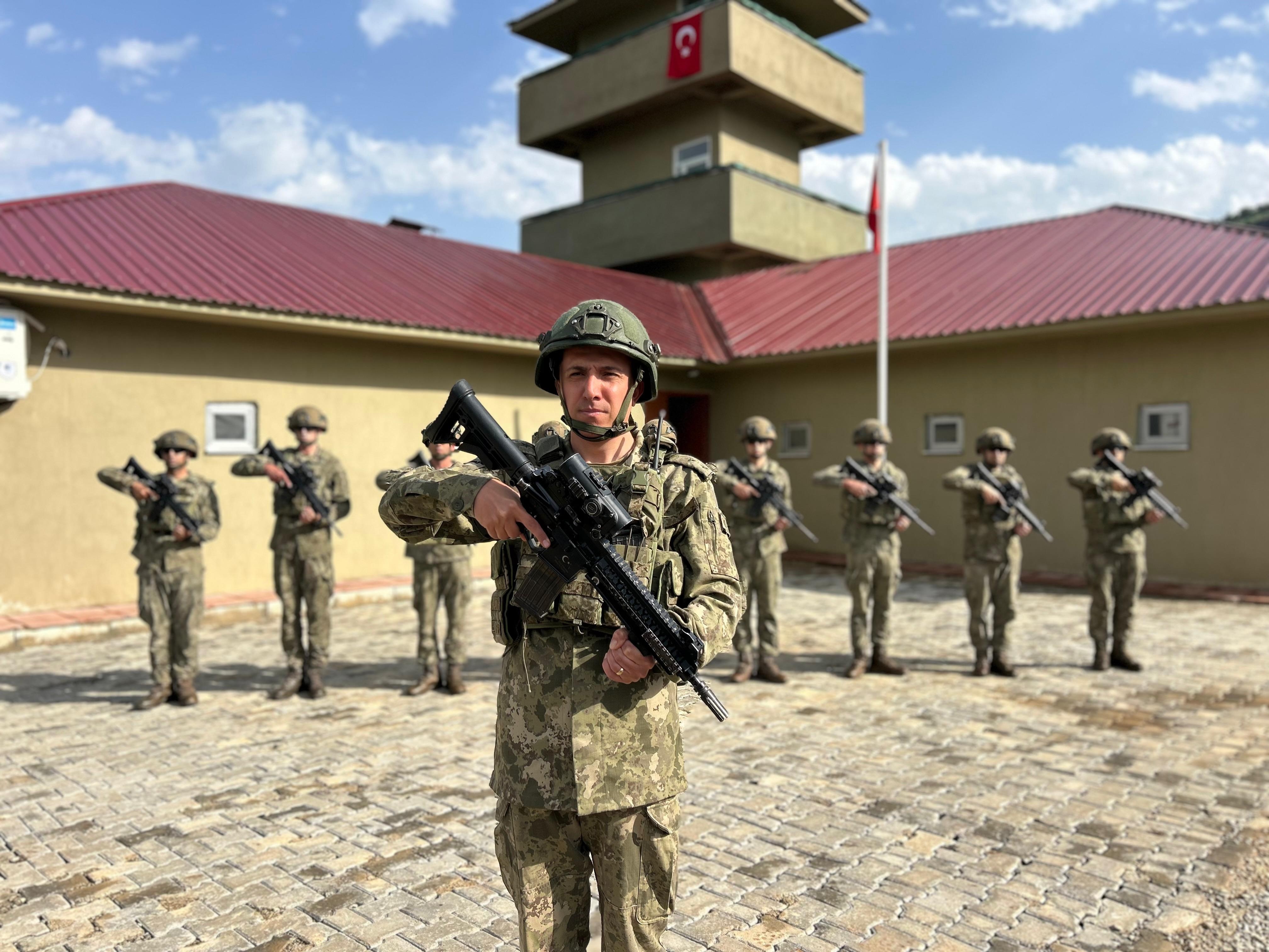 Sınırda Bayram Nöbeti! Mehmetçik, Vatan İçin Gözünü Kırpmıyor