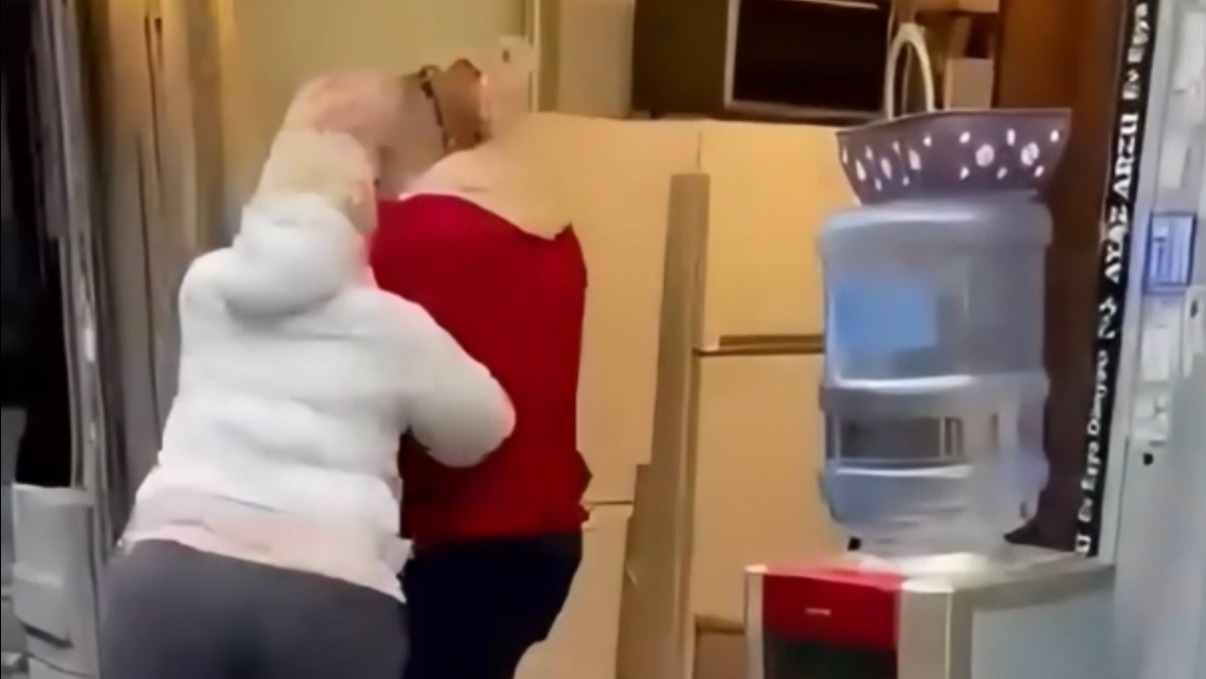 Şişli'de 'Kazıklandım' Feryadı! Müşteri Spotçuya Yumruklarla Saldırdı!