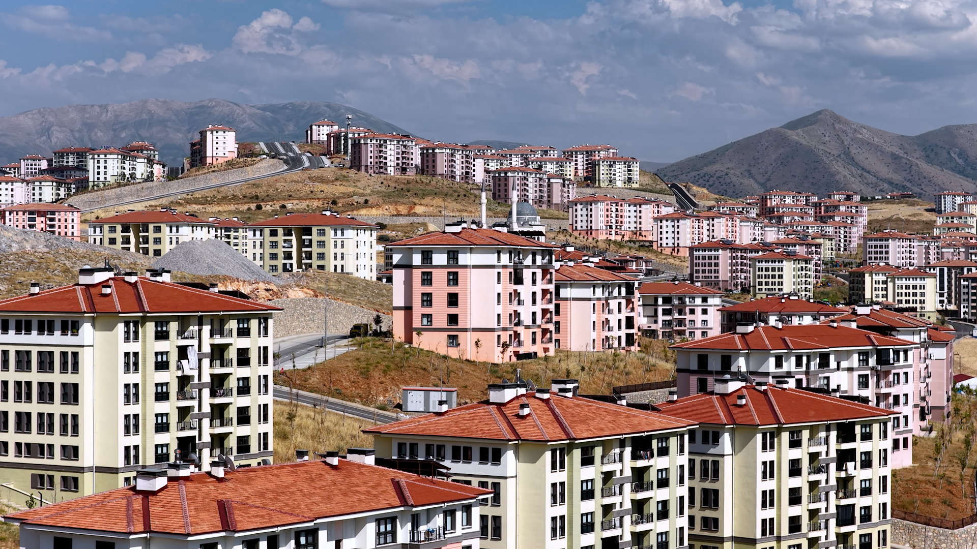 Sosyal Konut Projesinde Büyük Adım: 7 Milyon Vatandaş Evlerine Kavuştu