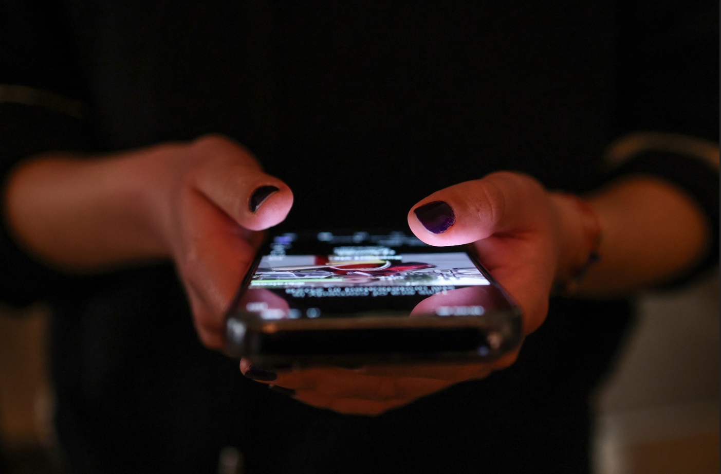 Sosyal Medya Alarm Veriyor! Yunanistan'dan Şok Karar: 15 Yaş Altına Yasak Geliyor!