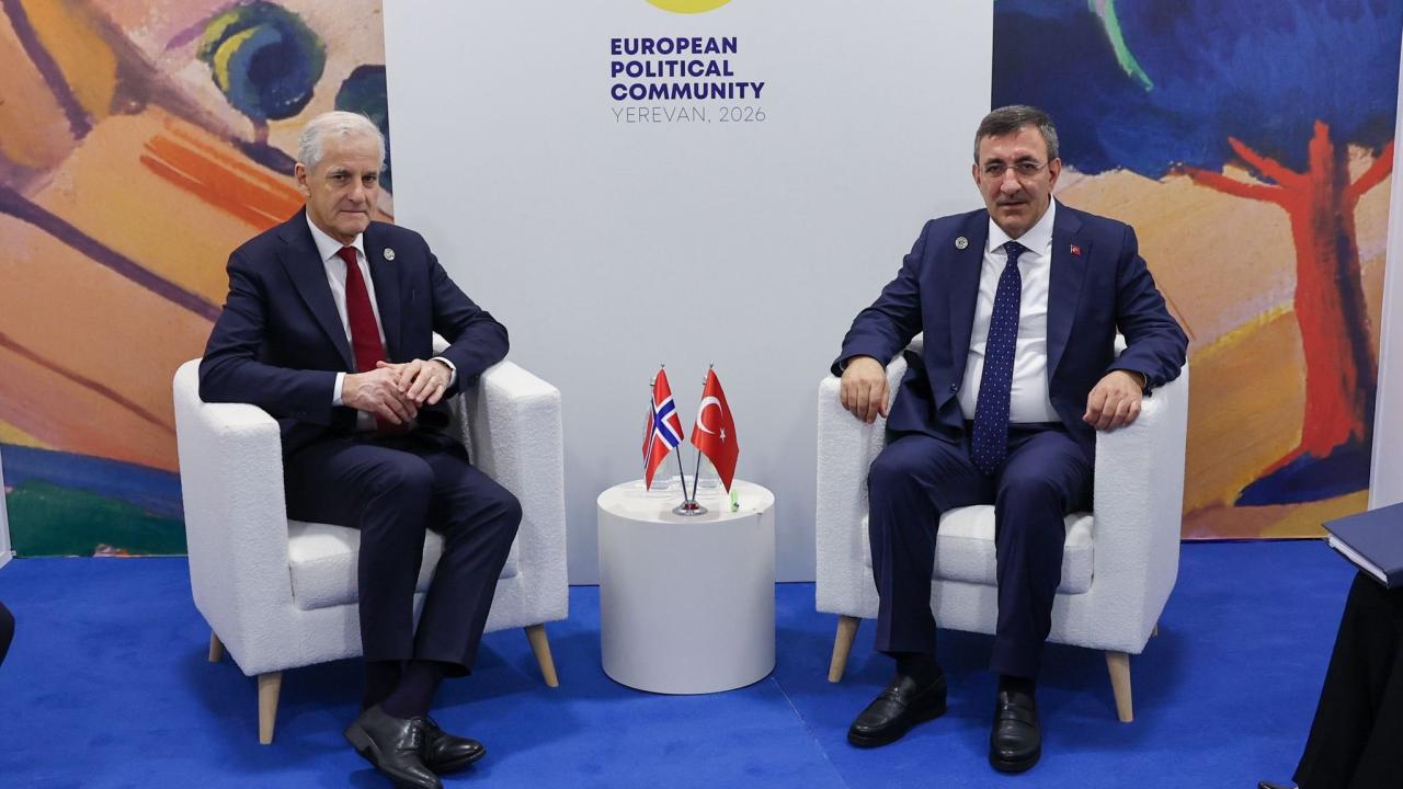 Sürpriz Ziyaret! Cumhurbaşkanı Yardımcısı Yılmaz, Ermenistan'da Temaslara Başladı: Normalleşme Adımı mı?