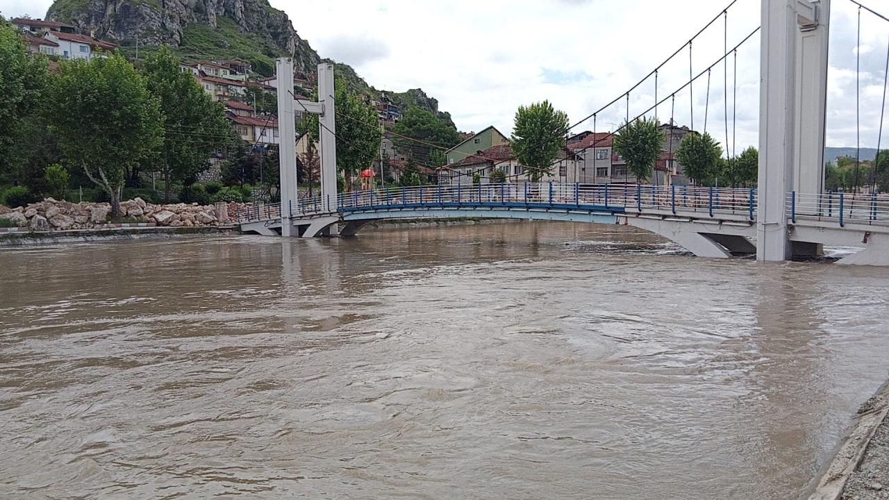 Tokat Alarm Veriyor! Sel Tehlikesi Kapıda, Valilikten Kritik Uyarı!
