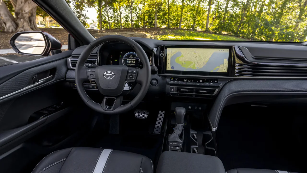 Toyota'dan Yazılım Kaynaklı Geri Çağırma: 500 Binden Fazla Araç Servise Dönüyor