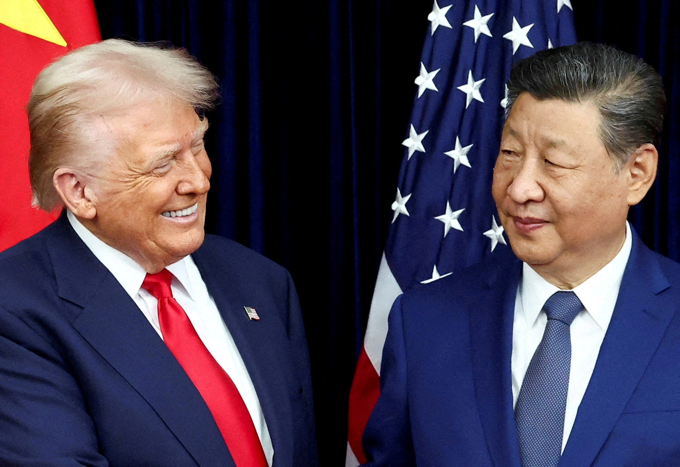 Trump Çin'e Gidiyor: 'Ticaret Savaşları' Son Bulacak mı? CEO'lar Heyeti Gözleri Çevirdi!