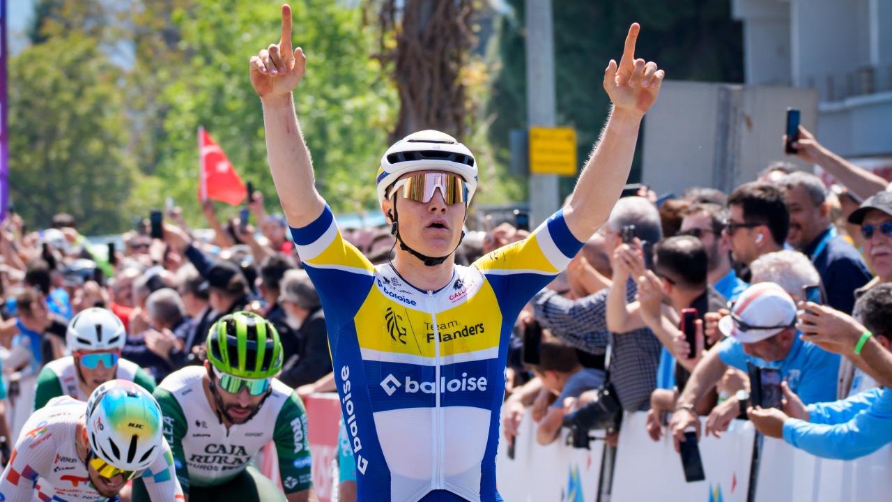 Türk Bisiklet Turu'nda Sürpriz Şampiyon! Crabbe Zafere Ulaştı!