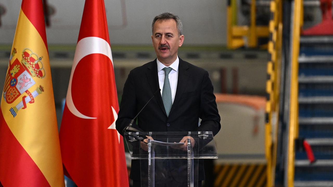 Türk Jetinden Tarihi İhracat! HÜRJET Dünyayı Sarsacak: İspanya'ya Dev Anlaşma!