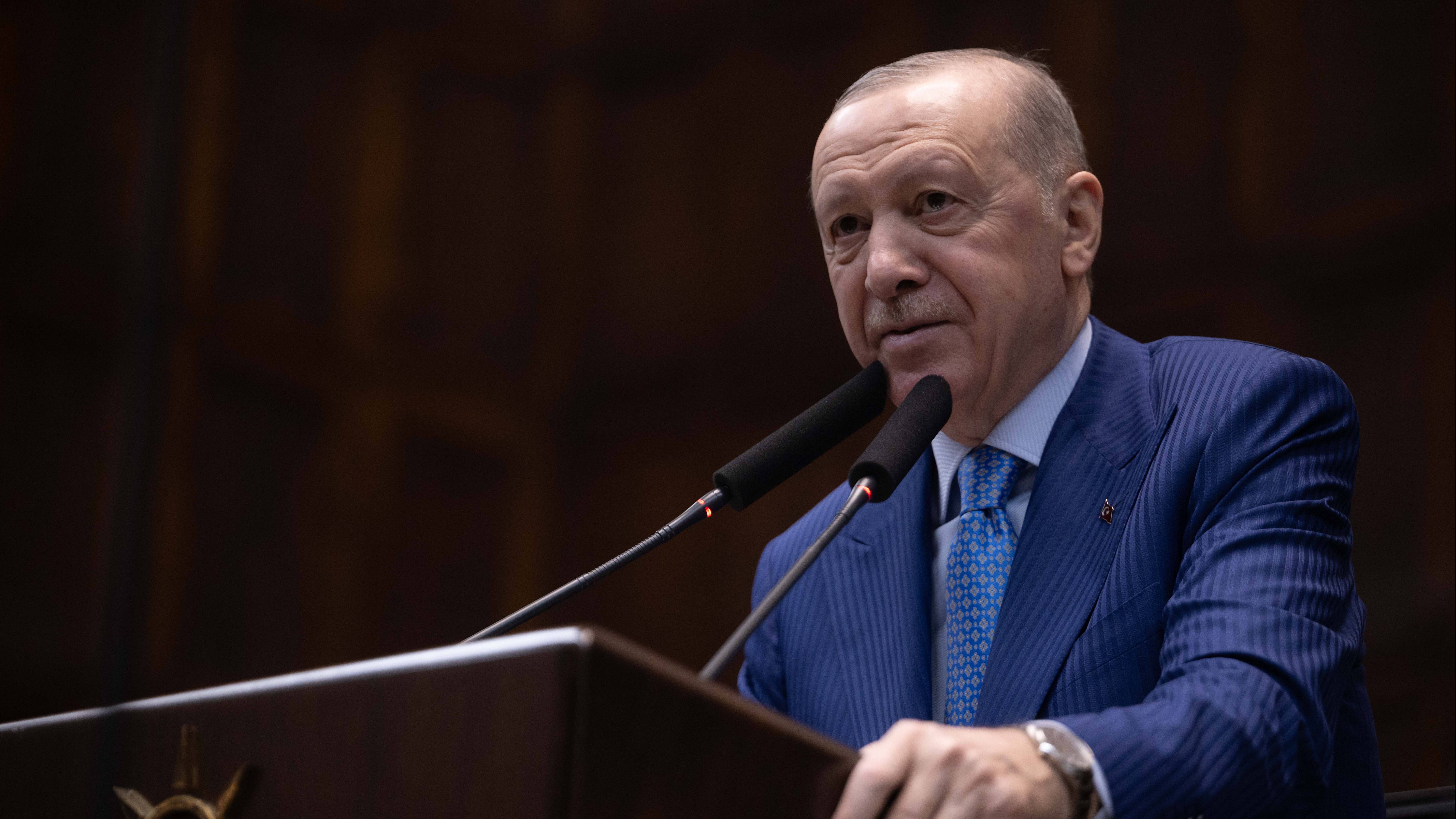 Türkiye Alarm Veriyor! Doğurganlık Hızındaki Tehlike Çanları Çalıyor: Cumhurbaşkanı Erdoğan'dan Kritik Uyarı!