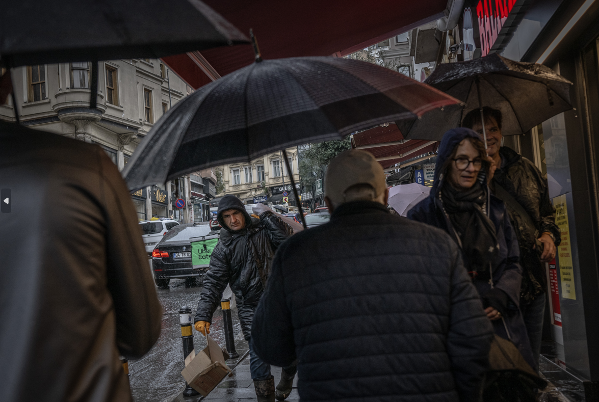 Türkiye Alarmda! Meteorolojiden Peş Peşe Uyarılar: Hava Durumu Alt Üst Olacak!