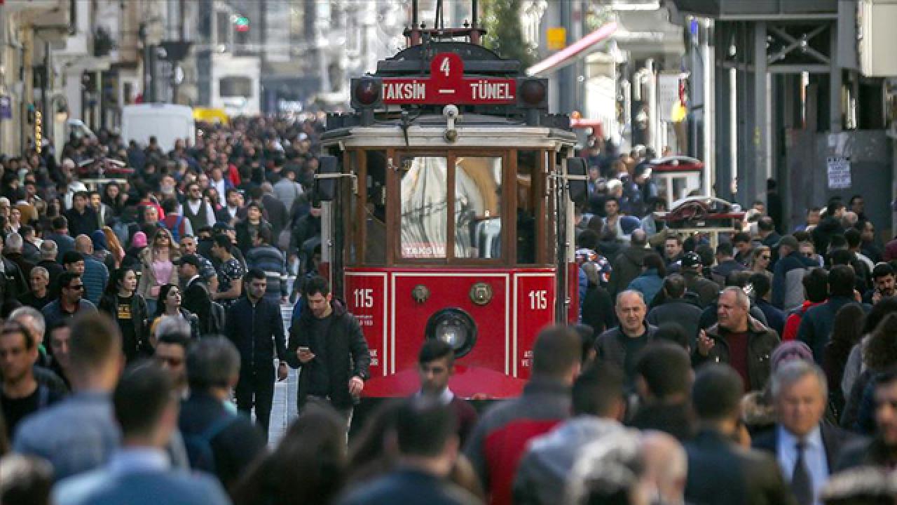 Türkiye Şaşırtan Gerçek: 2025'te Her Köşe Başında Bir Mehmet! İşte En Popüler İsimler...