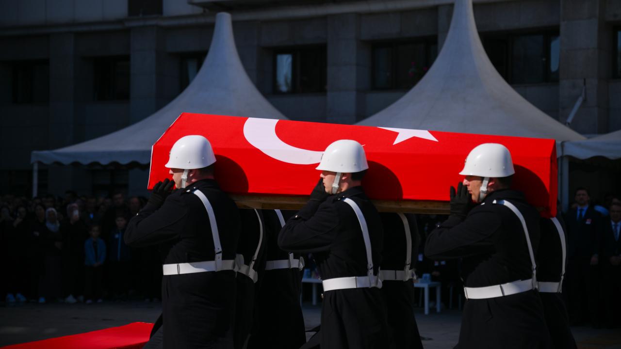 Türkiye Yasta: Görev Başındaki Polis Memuru Trafik Kazasında Şehit Düştü!