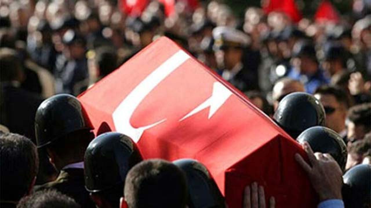 Türkiye Yasta: Kabine'den Şehit Polislerimize Duygu Dolu Veda Mesajları!