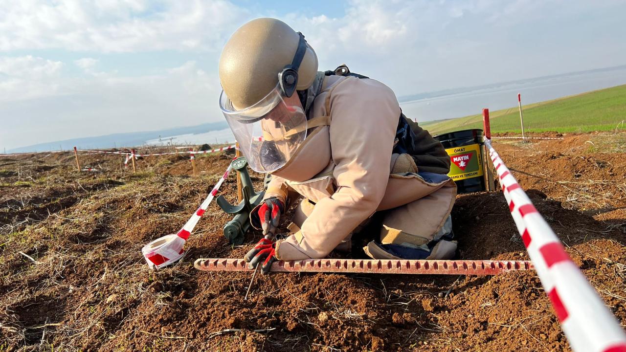 Türkiye'nin Mayınlı Geçmişi Temizleniyor! 56 Milyon Metrekarede Hayat Nefes Alacak!