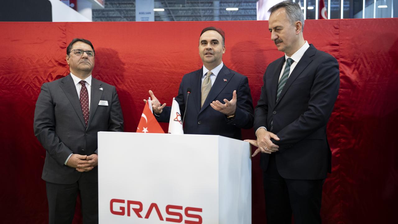 Türkiye'nin Robot Hamlesi! Bakan Kacır'dan Savunma Sanayine Dev Destek