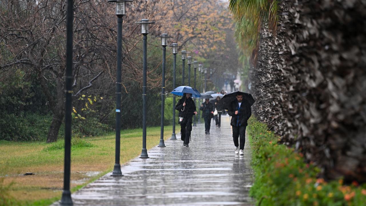 Türkiye'ye Soğuk Hava Dalgası Geliyor! İşte Yeni Haftanın Hava Durumu Şoku!