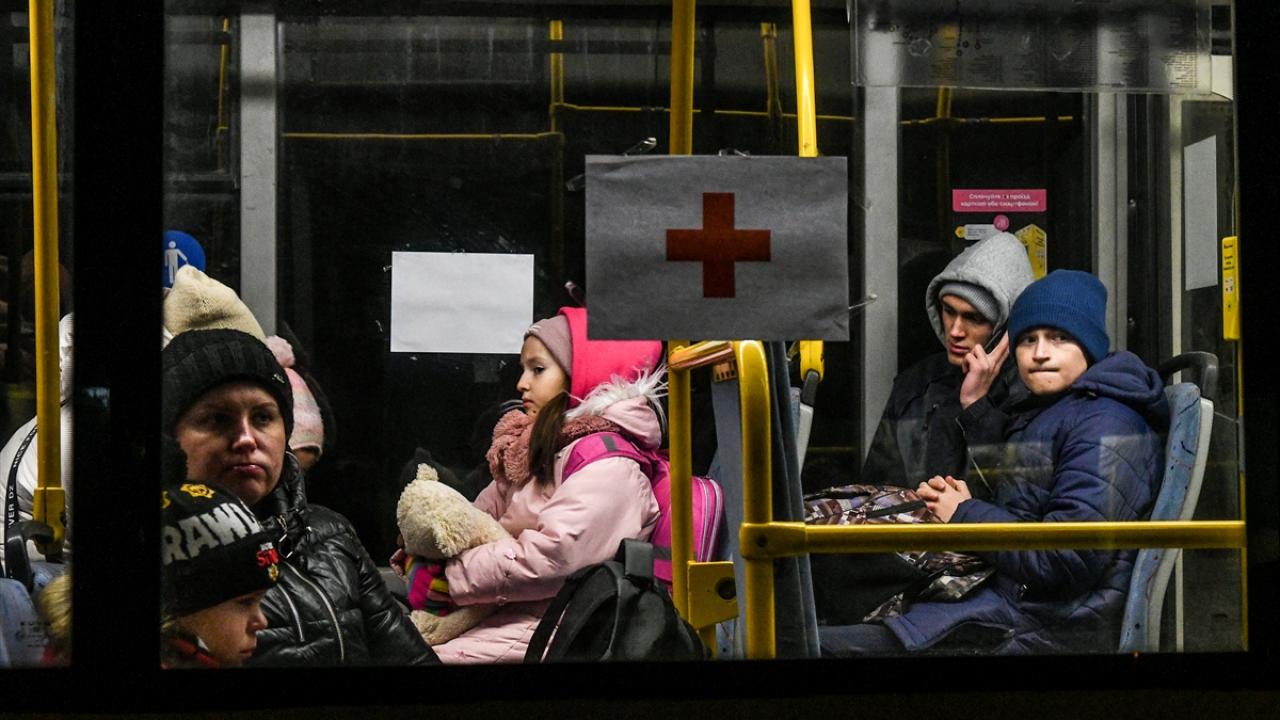 Ukrayna'da Hava Saldırıları: 9 Kişi Hayatını Kaybetti