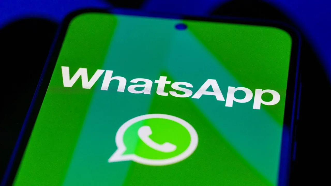 WhatsApp Android Kullanıcıları İçin Hareketli Sohbet Temaları Hazırlıyor