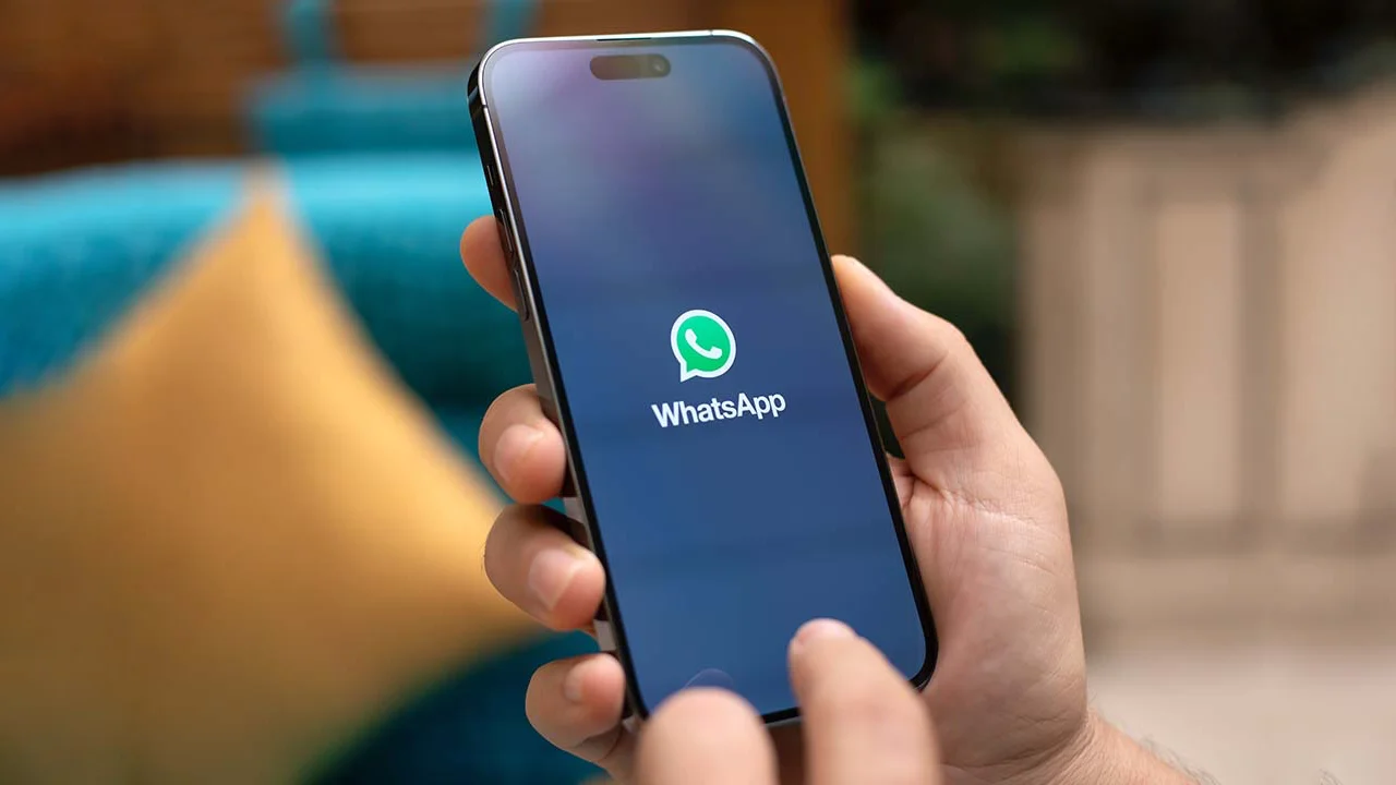 WhatsApp, Yapay Zeka ile Oluşturulan İçerikler İçin Etiketleme Sistemini Test Ediyor