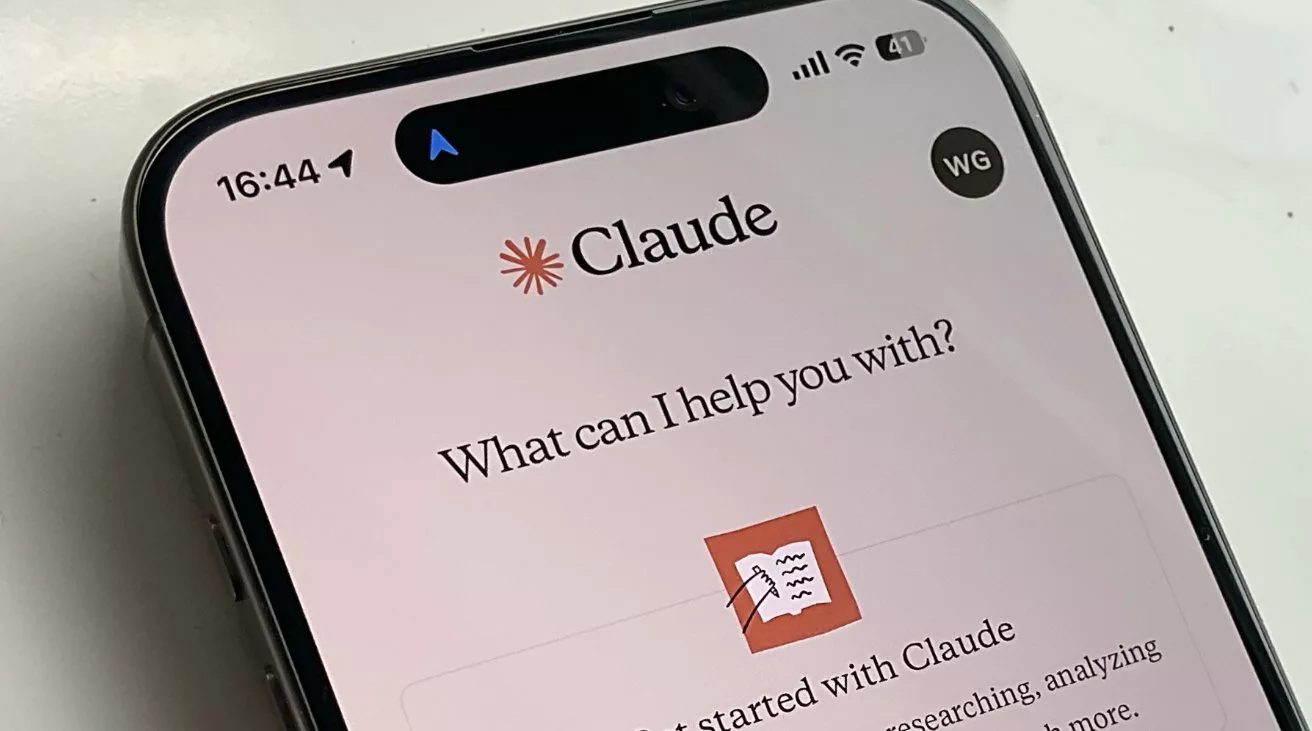 Yapay Zeka Devrimi! Claude'dan Türk Kullanıcılara Müjde: iOS Uygulamasına Türkçe Ses Desteği Geldi!