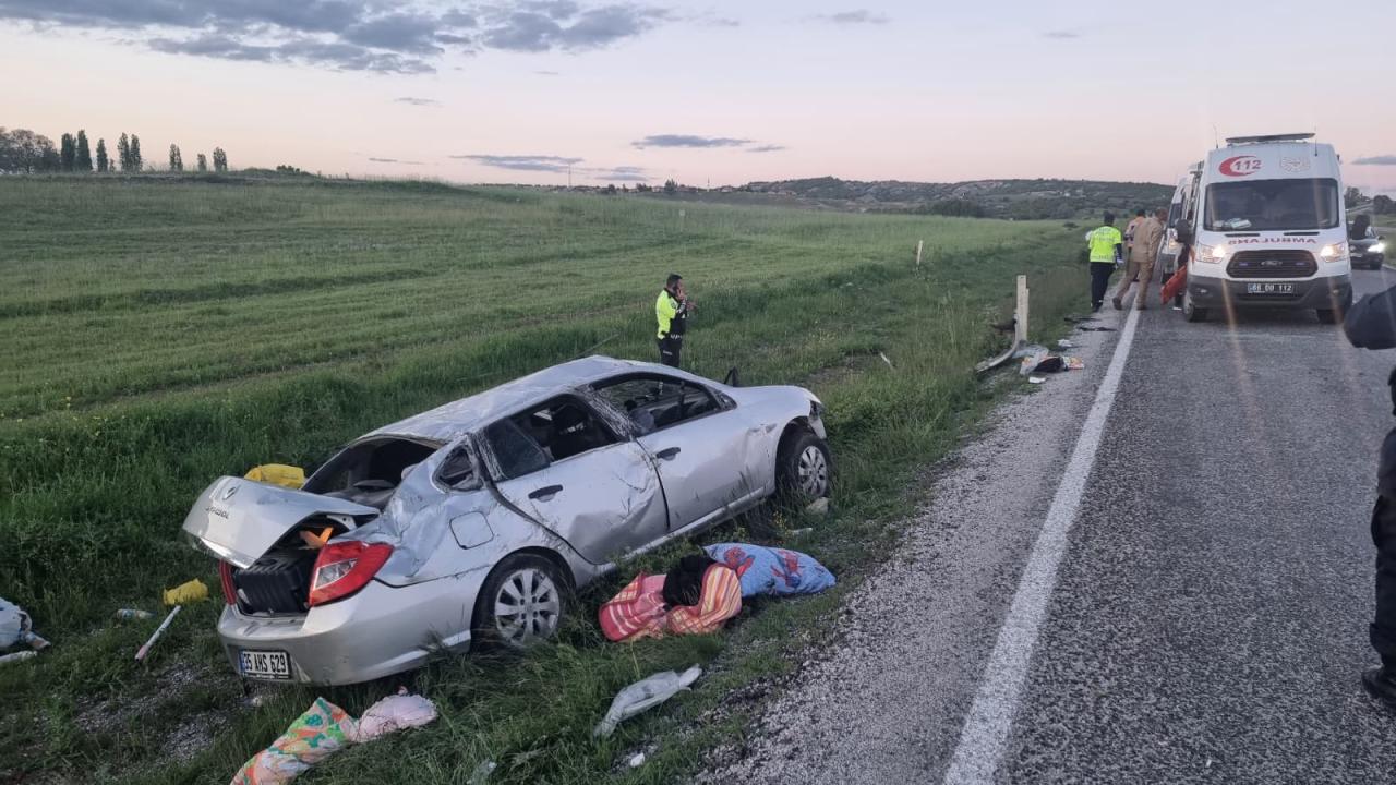Yozgat'ta Faciada Gözyaşı Sel Oldu! Otomobil Şarampole Yuvarlandı: 1 Ölü, 3 Yaralı