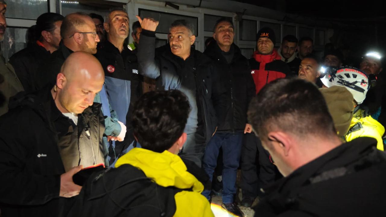 Yozgat'ta Korku Dolu Bekleyiş! 3 Yaşındaki Minik Yusuf Kayboldu, Herkes Onu Arıyor!